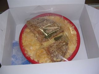 カツ丼に見えるケーキ