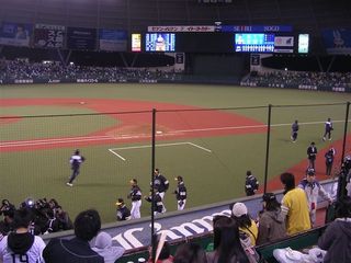 16年西武戦ベンチサイド